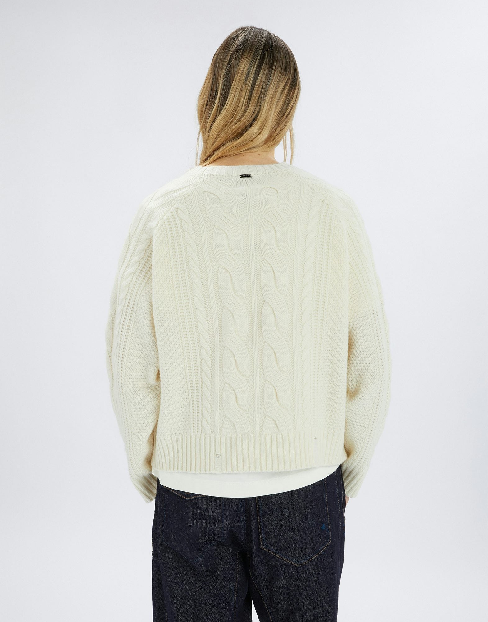 HIGH 751685 REVUE PO