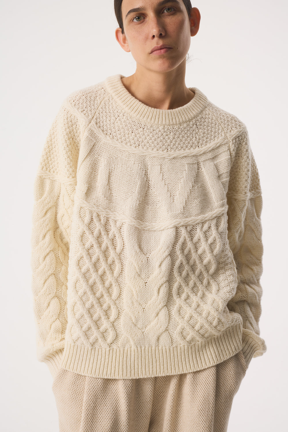 AKYN PAW25 LOVE SWEATER