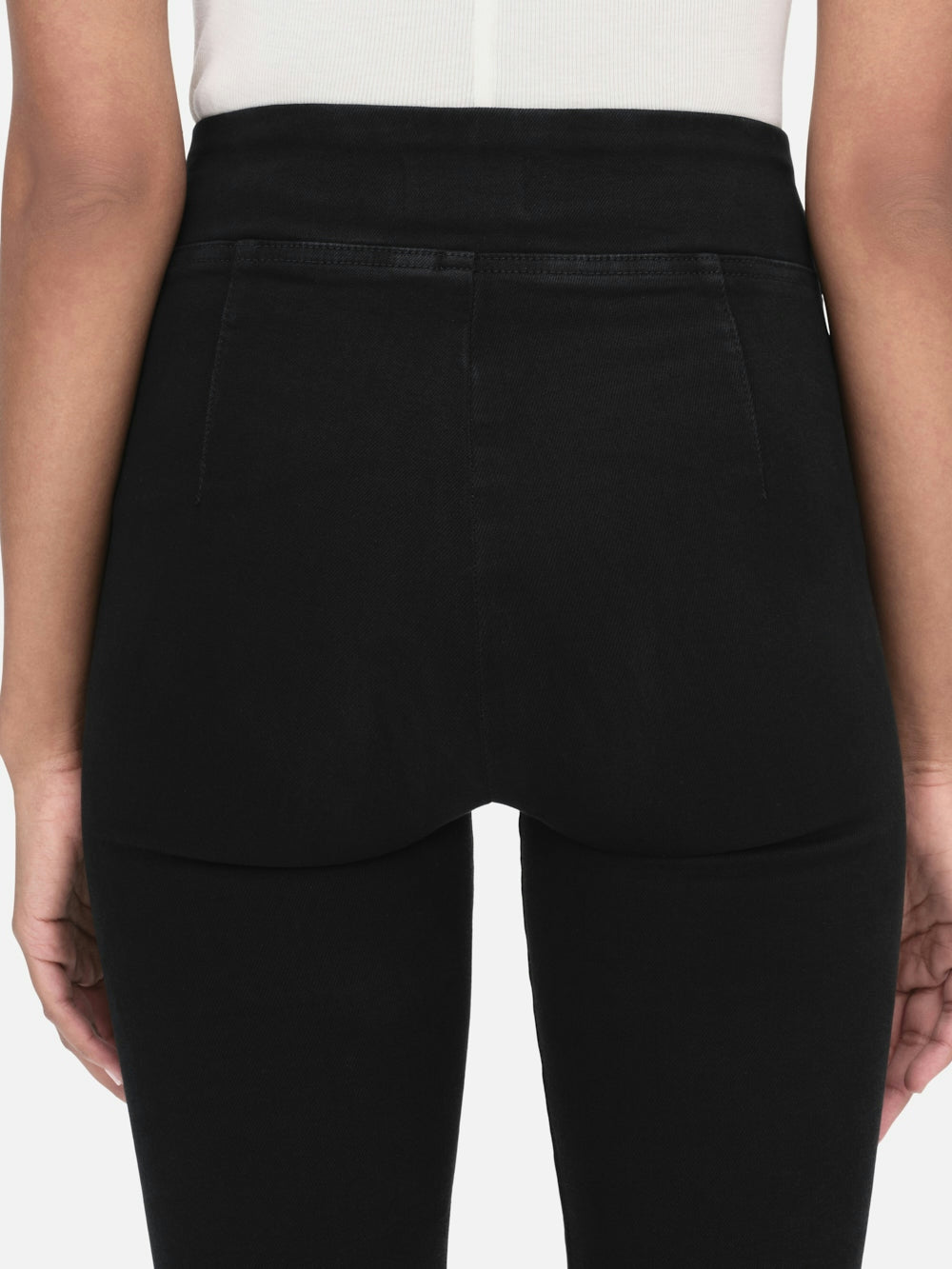 FRAME JSFL631 THE JET SET FLARE JEAN