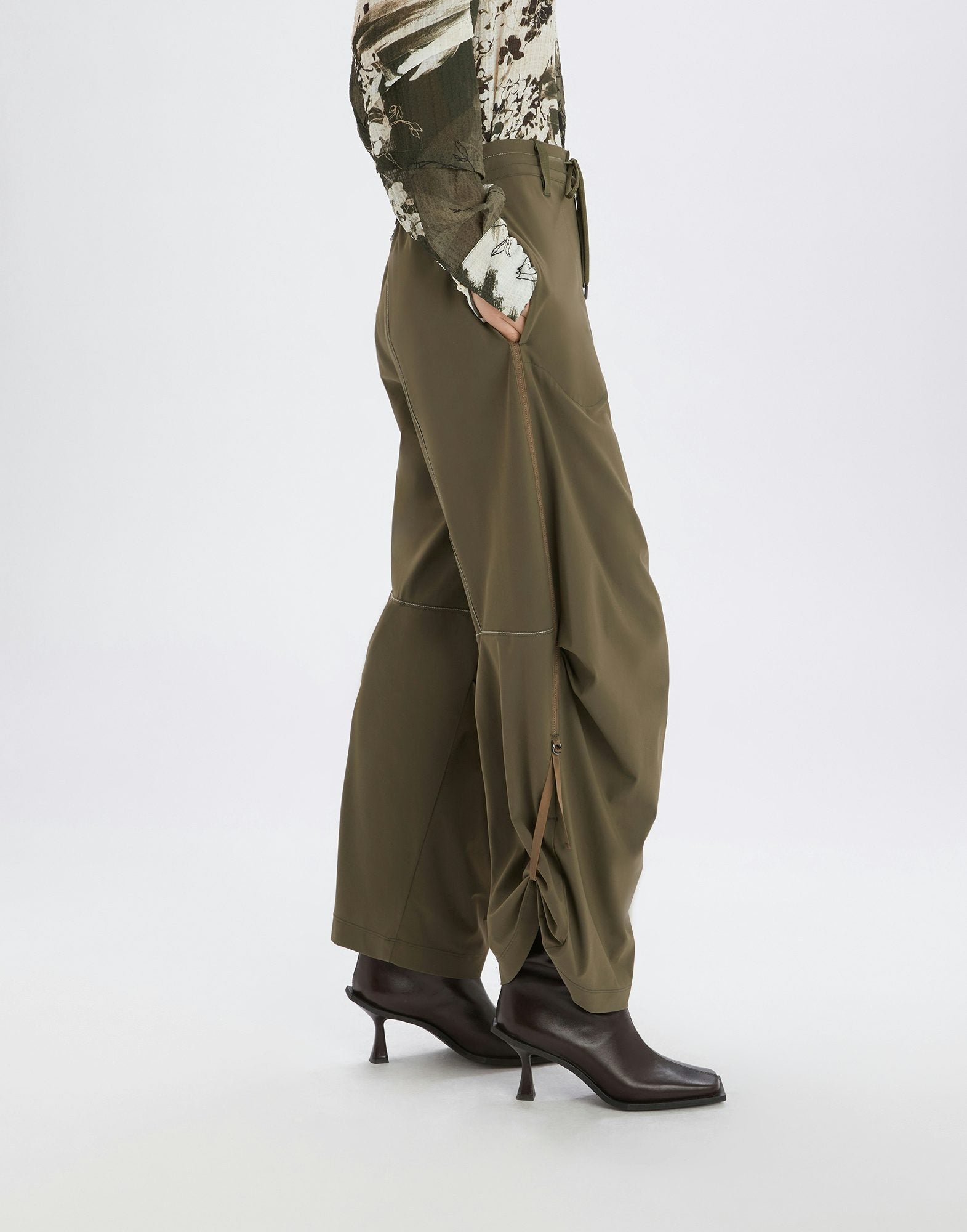 HIGH OUTGOING TROUSER S01852 19216