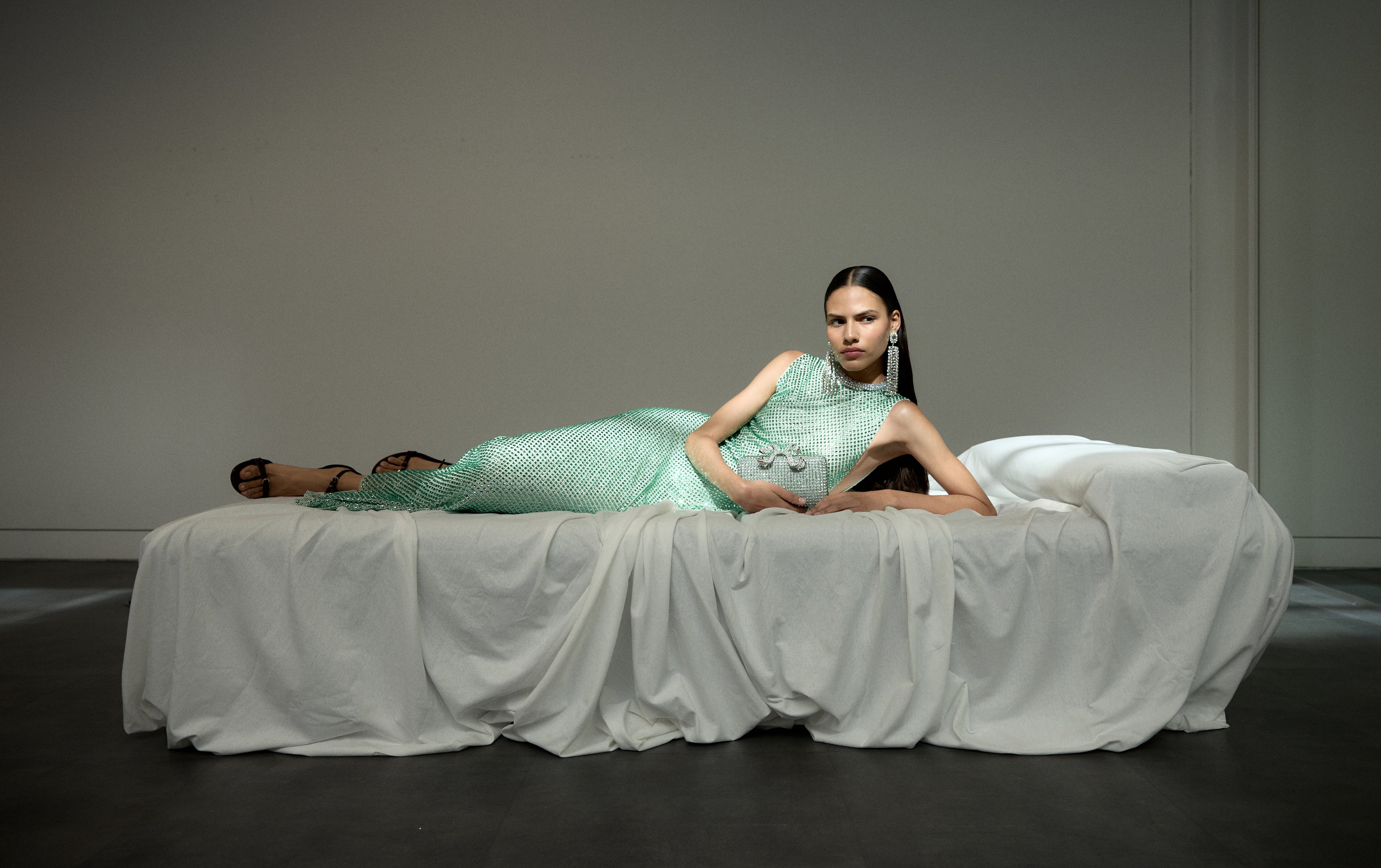 SELF-PORTRAIT 325101 RHINESTONE MESH DRS