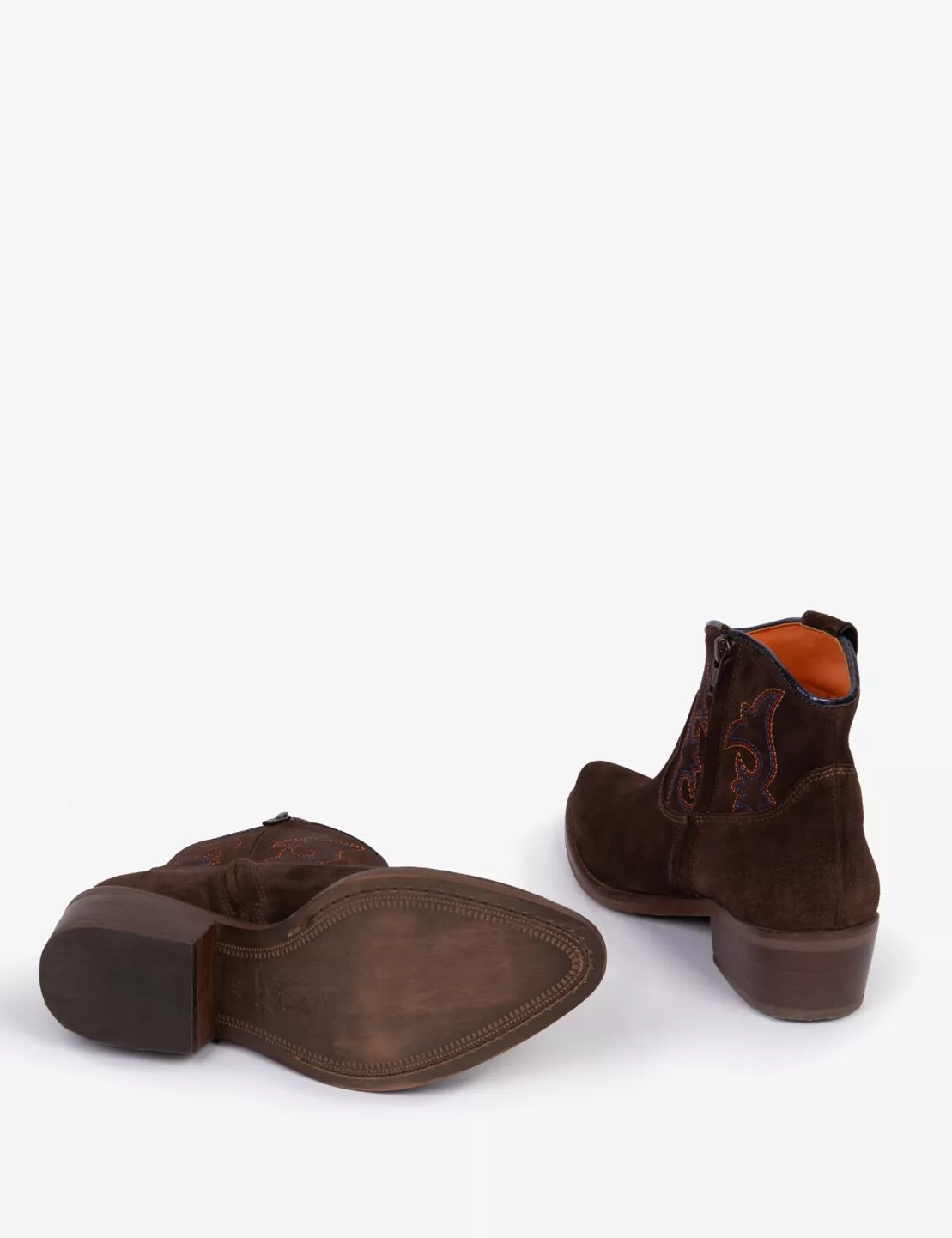 PENELOPE CHILVERS CASSIDY M BOOT